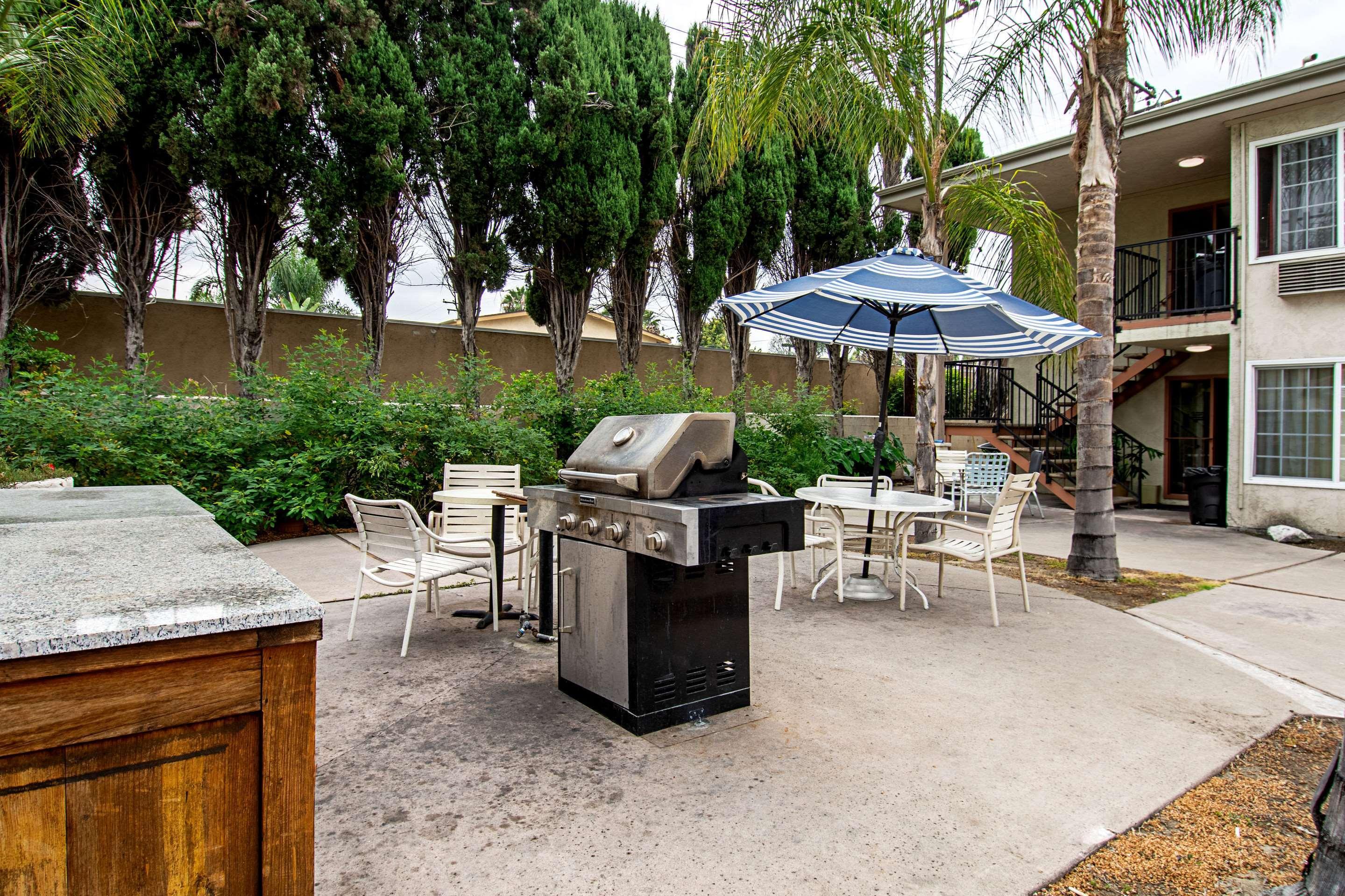 Rodeway Inn Near Maingate Knott'S Buena Park Εξωτερικό φωτογραφία