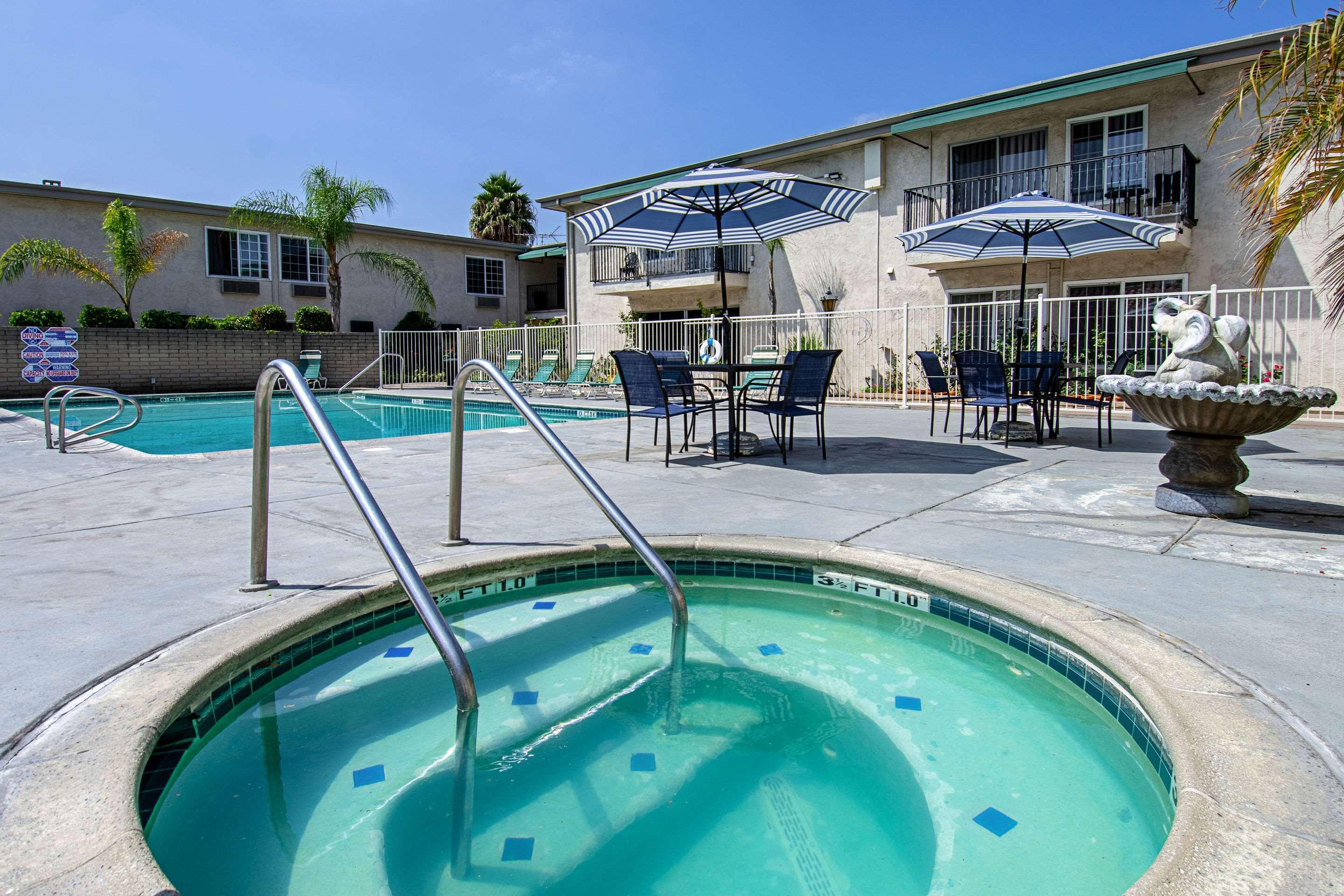 Rodeway Inn Near Maingate Knott'S Buena Park Εξωτερικό φωτογραφία