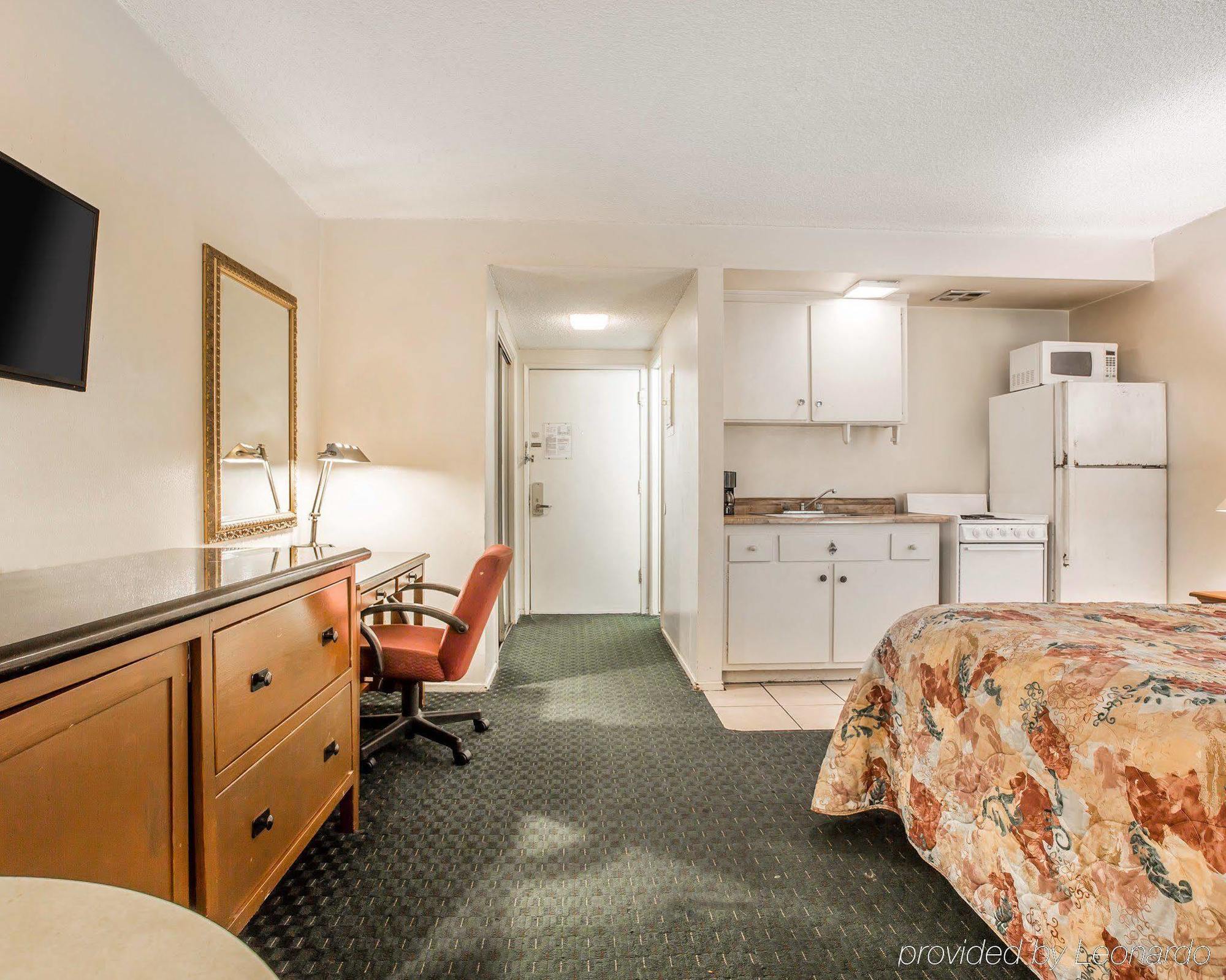 Rodeway Inn Near Maingate Knott'S Buena Park Εξωτερικό φωτογραφία